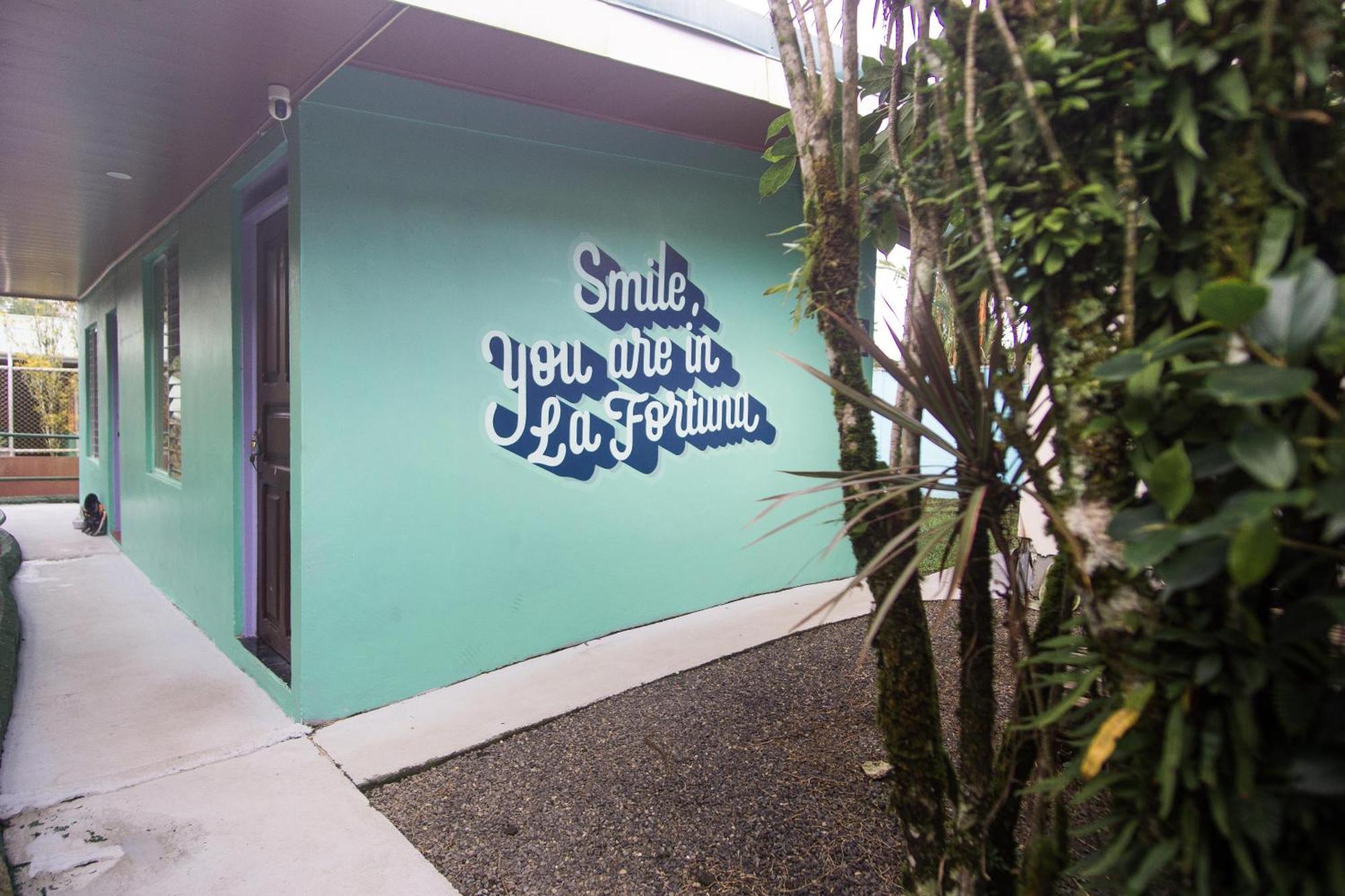 La Fortuna Pura Vibra Hostel מראה חיצוני תמונה
